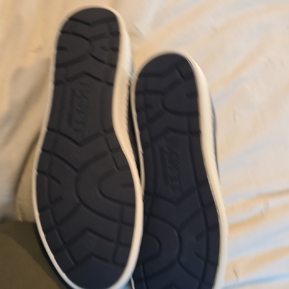 Born Men's Black and Brown Sneakers - Picture 5 of 6